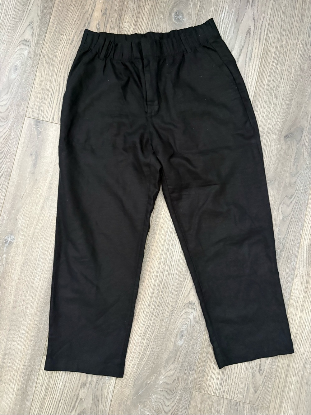 Women’s Black Elastic-Waist Linen Pants